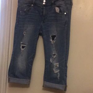 American Eagle Outfitters capris distressed